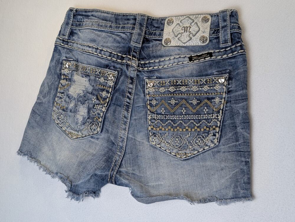 Miss Me High Rise Denim Shorts Size 28